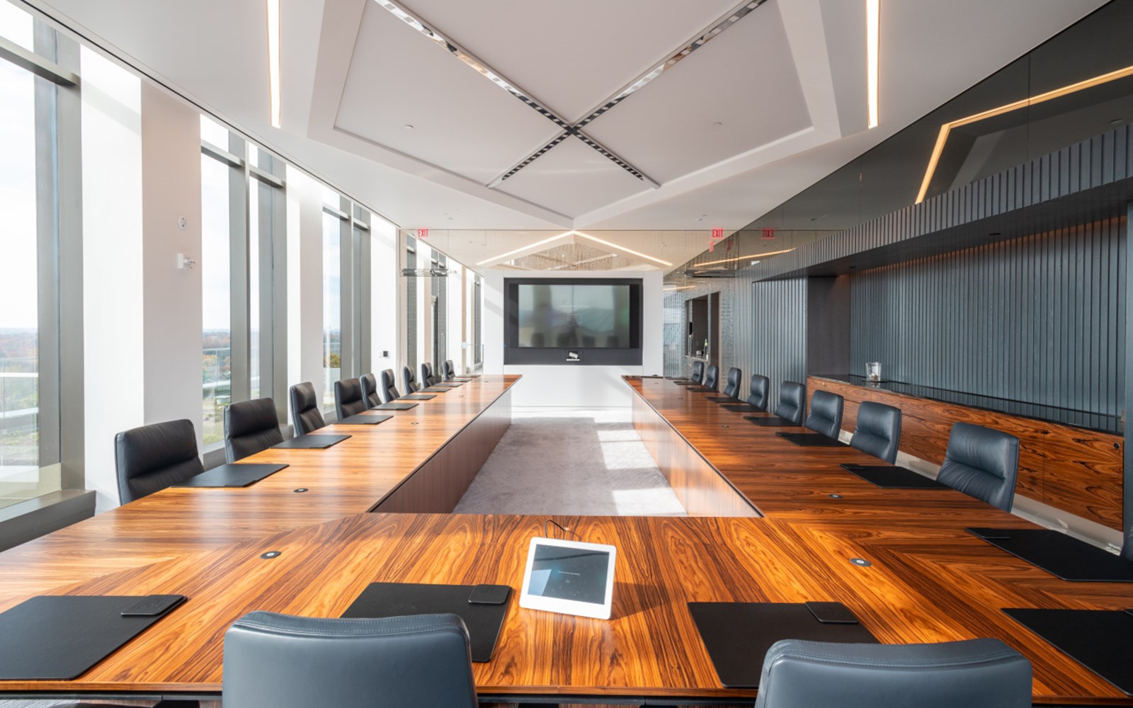Host's Bethesda office: Boardroom