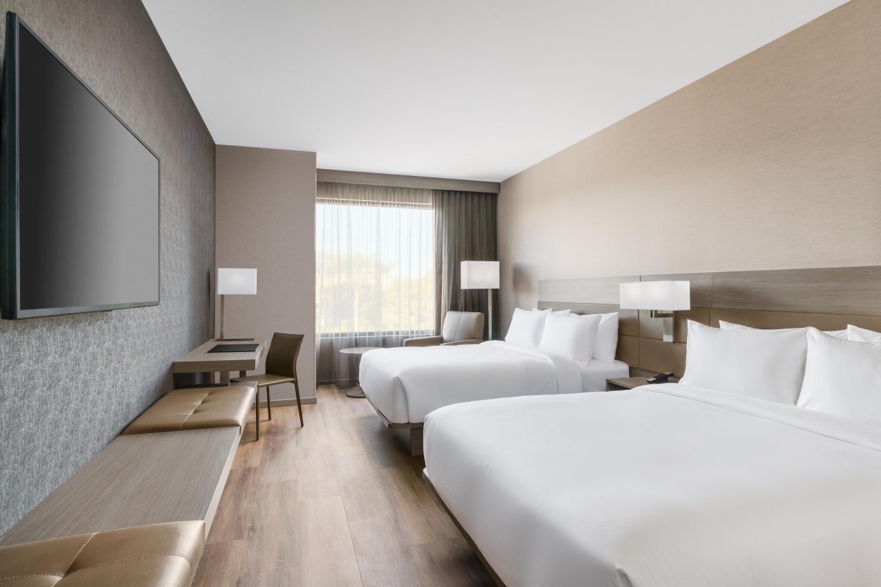 Queen/Queen Guest Room