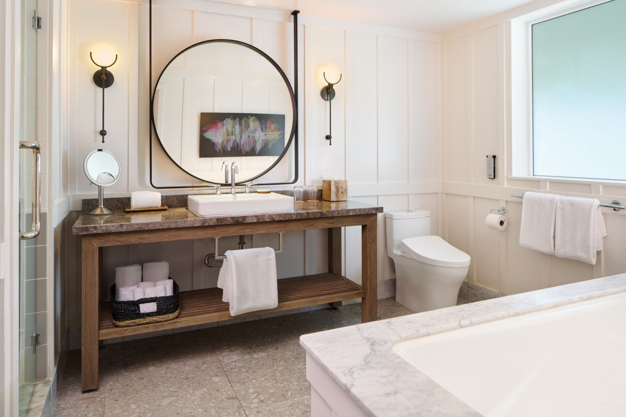 Ocean Bungalow Bathroom